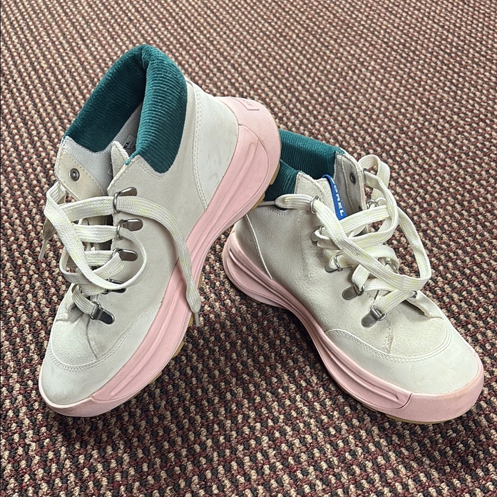 Sorel Pink and White Sneakers with Modern Silhouette
